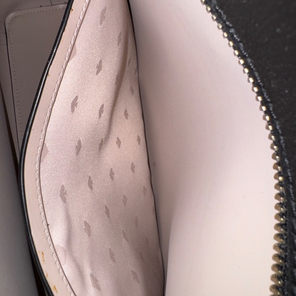 Kate Spade Tote - Picture 6 of 8